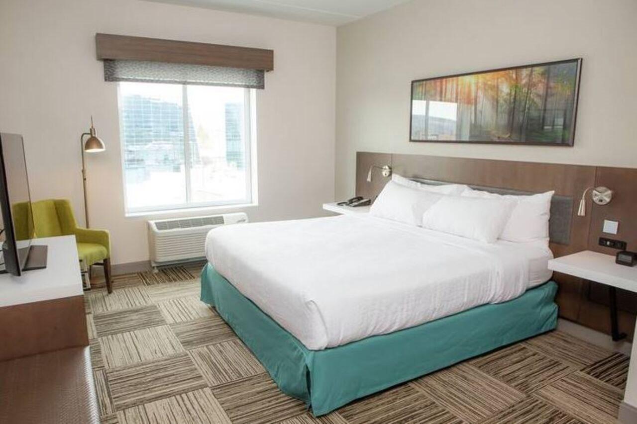 Hilton Garden Inn Corning Downtown Екстер'єр фото