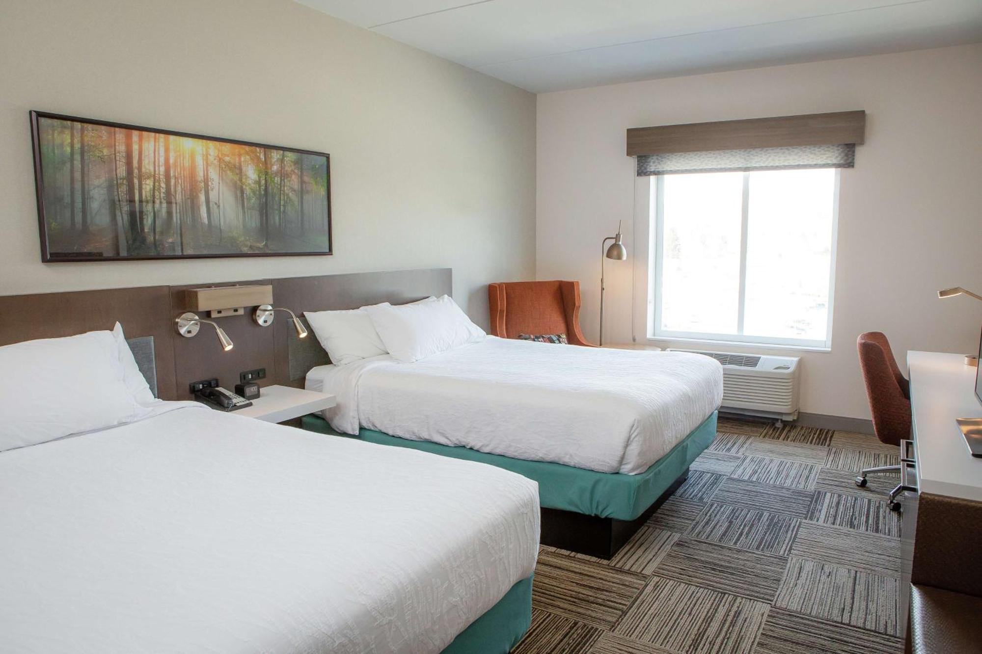 Hilton Garden Inn Corning Downtown Екстер'єр фото